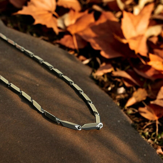 Elegant Geometric Silver Chain